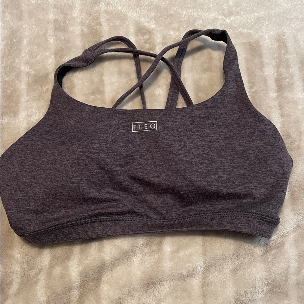 Fleo Isla sports bra
